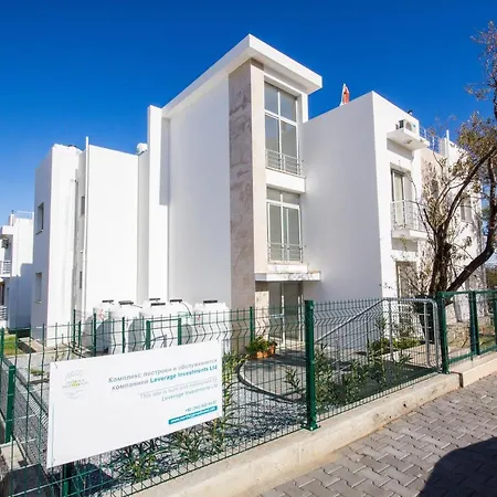 Luxury One-bedroom With Private Garden Lukomorye B3 * Karavas (Northern Cyprus)