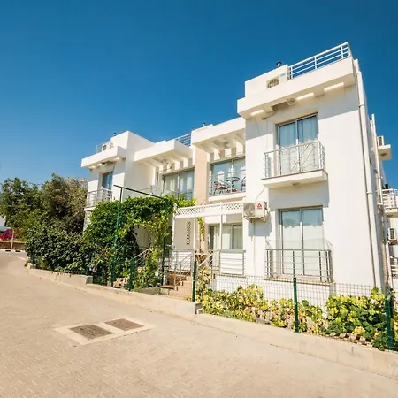 Luxury One-bedroom With Private Garden Lukomorye B3 Karavas (Northern Cyprus)