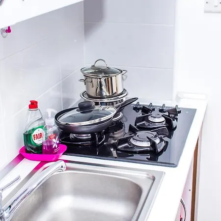 아파트 Luxury One-bedroom With Private Garden Lukomorye B3 *
